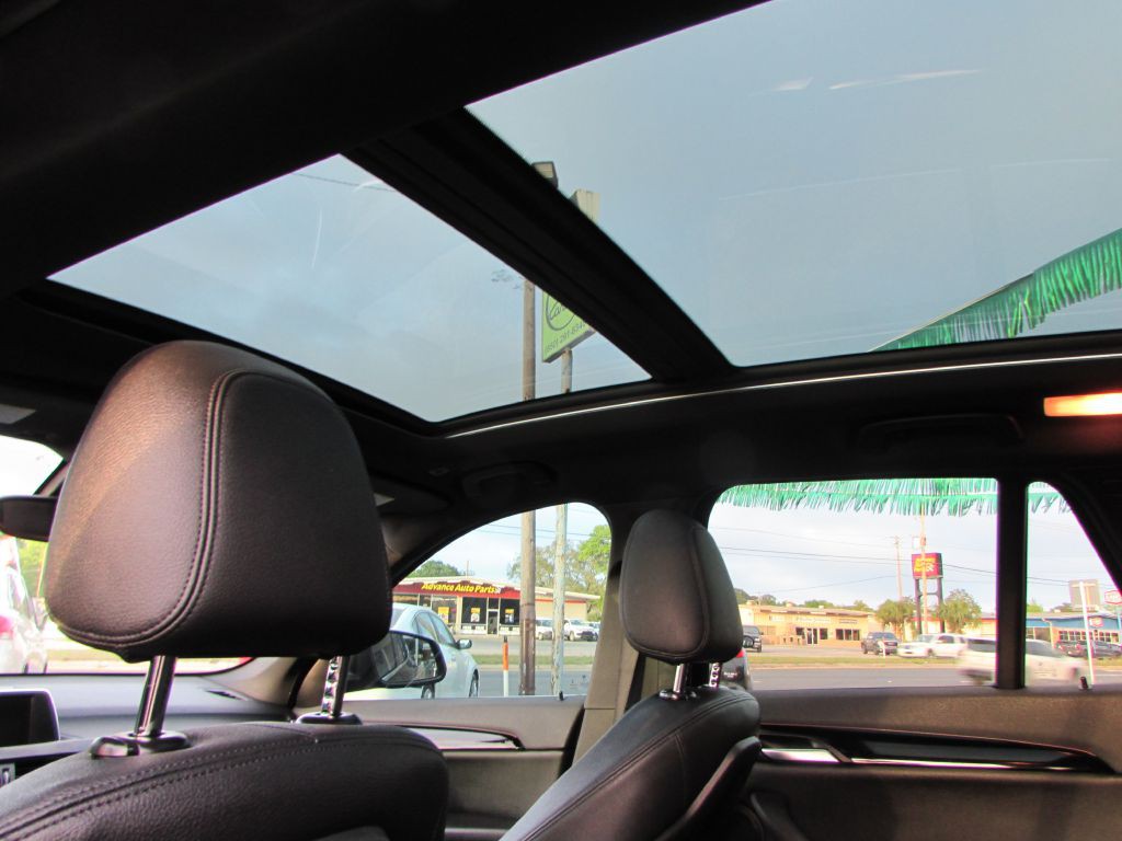 2017 BMW X1 Image 11