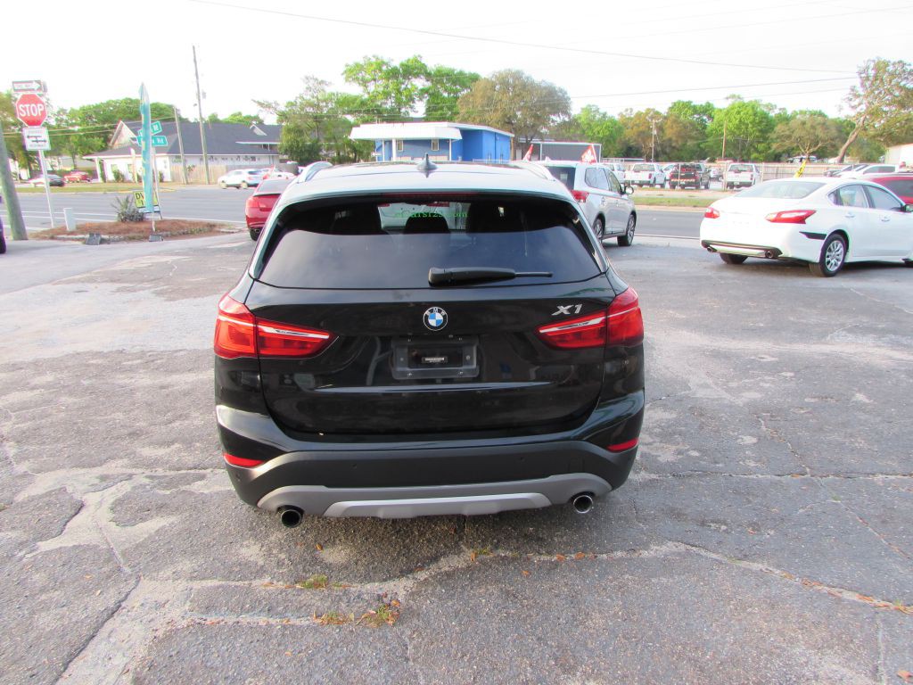 2017 BMW X1 Image 14