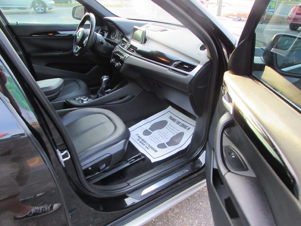 2017 BMW X1 Image 18