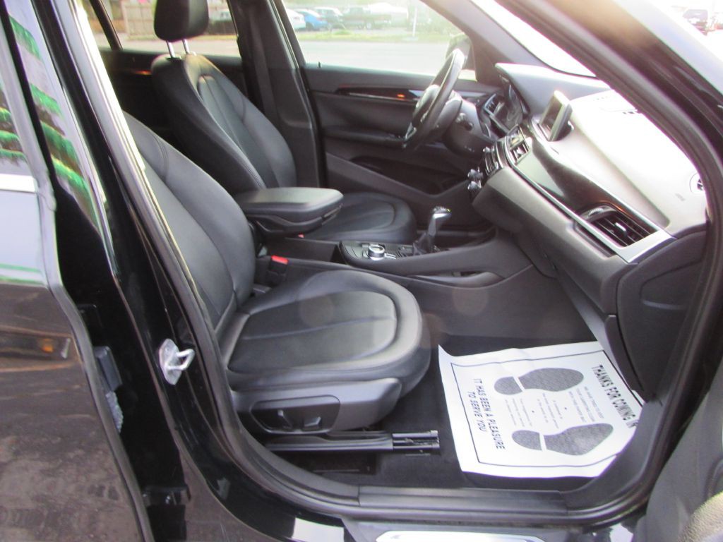 2017 BMW X1 Image 19