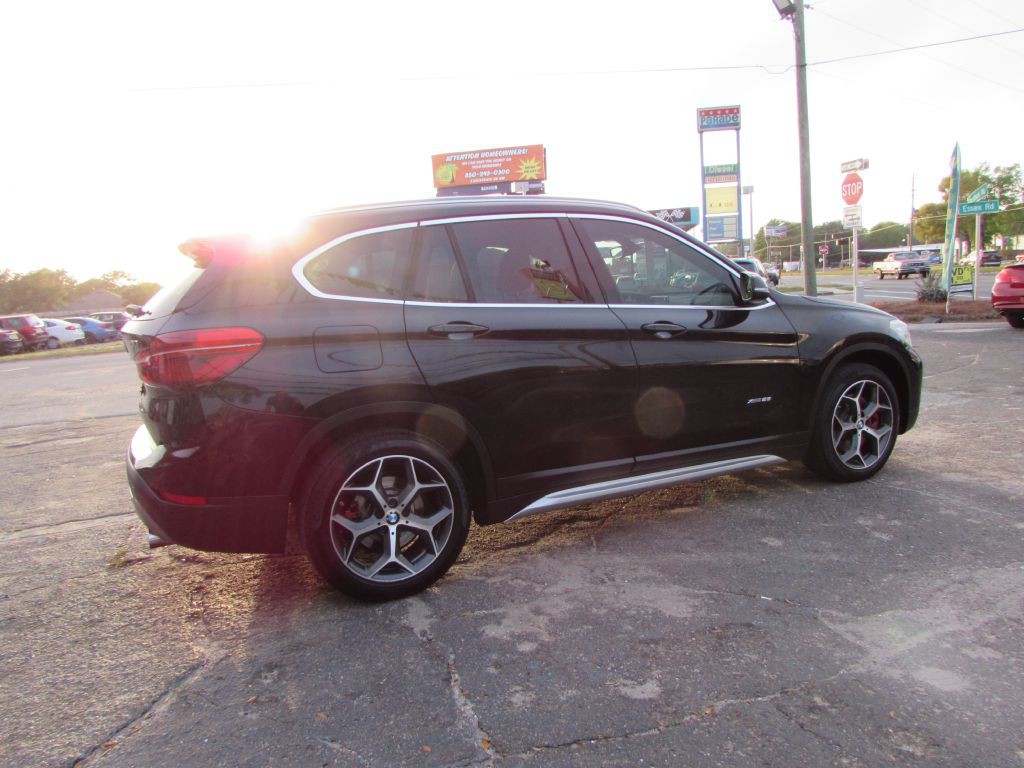 2017 BMW X1 Image 24