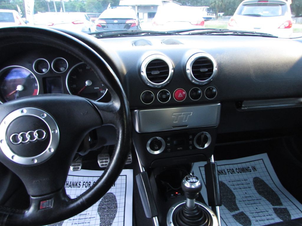 2000 Audi TT Image 9