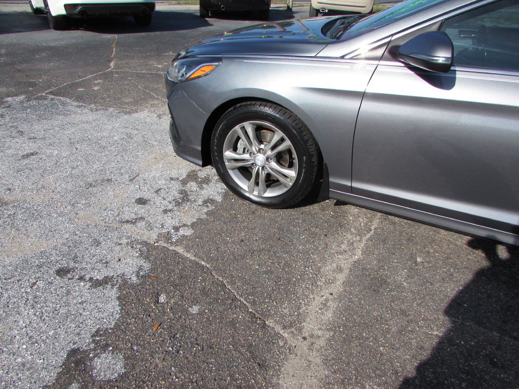 2018 Hyundai Sonata Image 2
