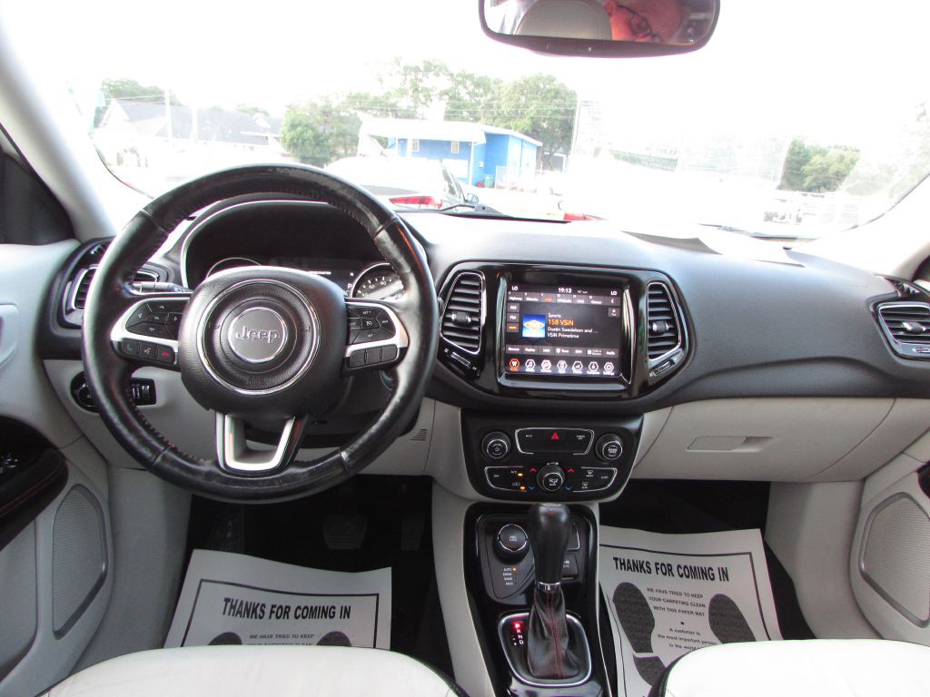 2018 Jeep Compass Image 9