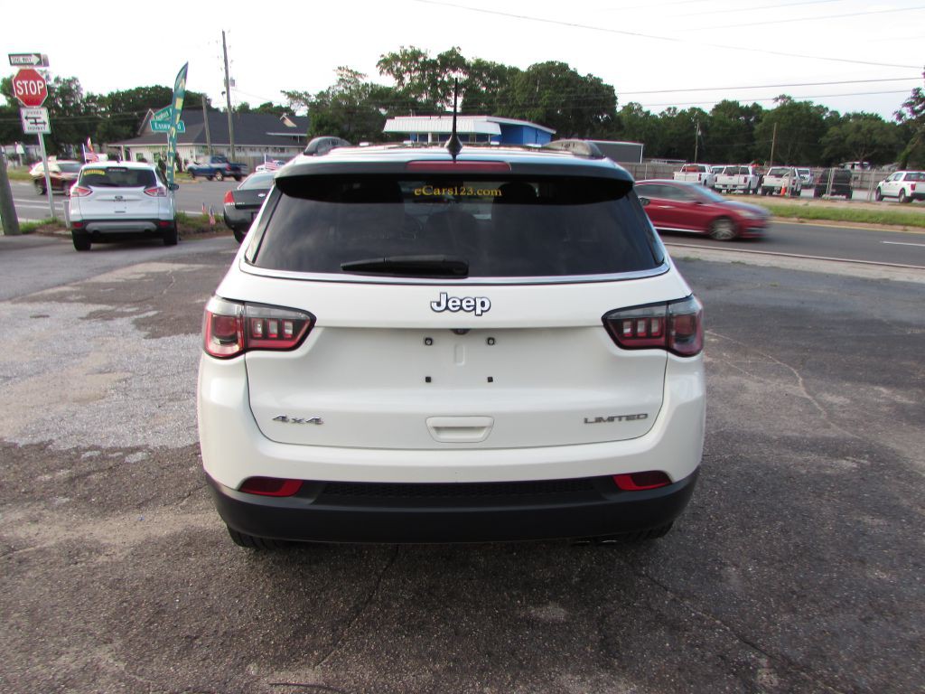 2018 Jeep Compass Image 11