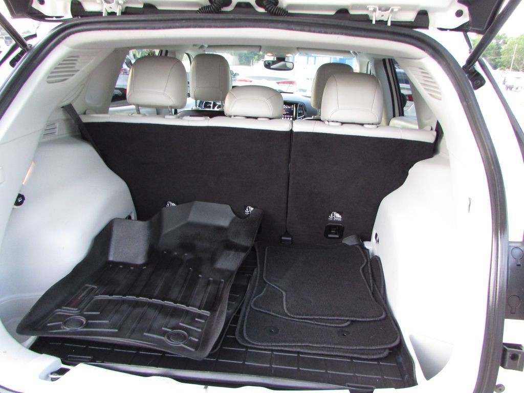 2018 Jeep Compass Image 13