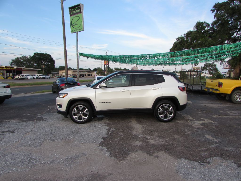 2018 Jeep Compass Image 1