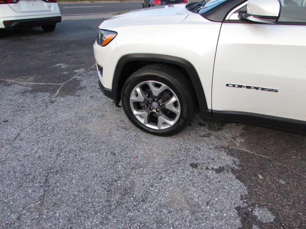 2018 Jeep Compass Image 2
