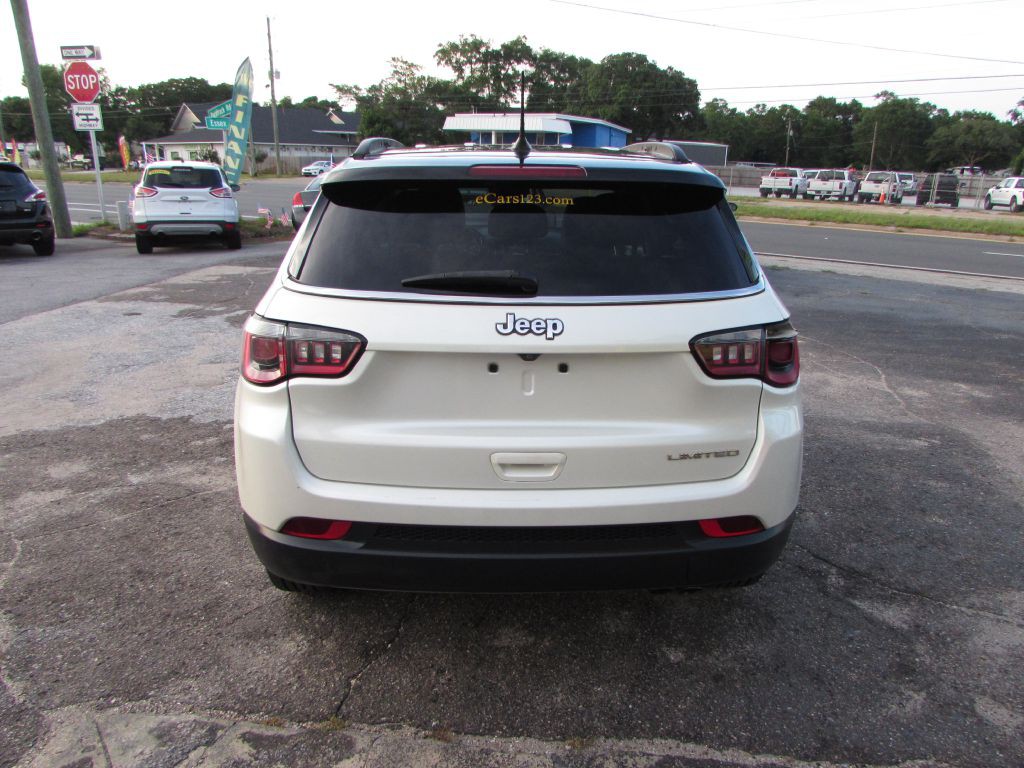 2018 Jeep Compass Image 13