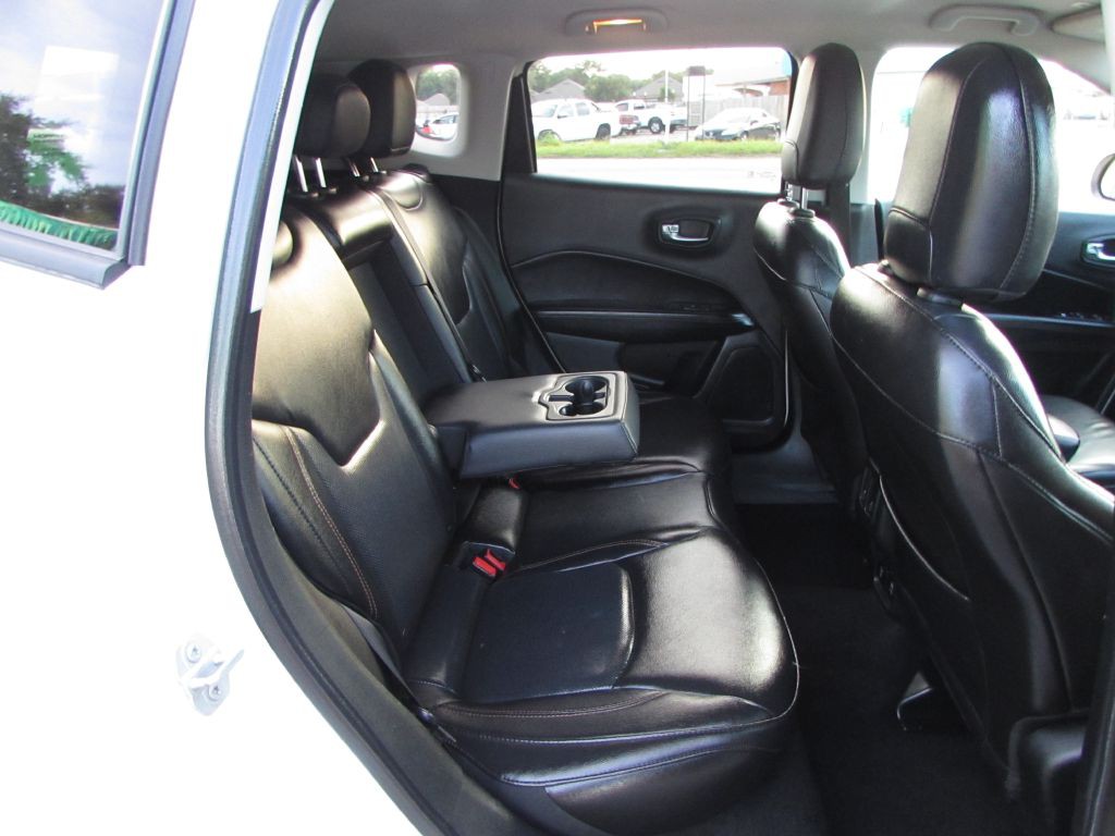 2018 Jeep Compass Image 19