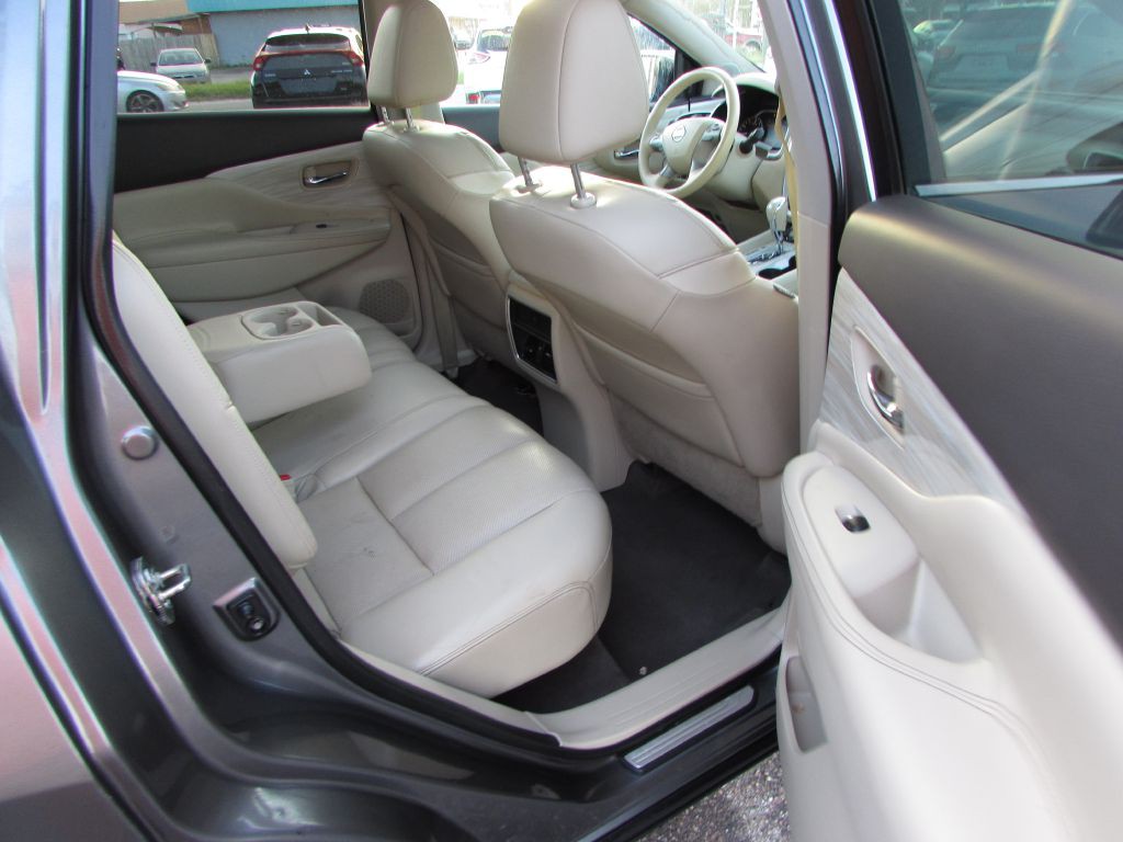 2016 Nissan Murano Image 16