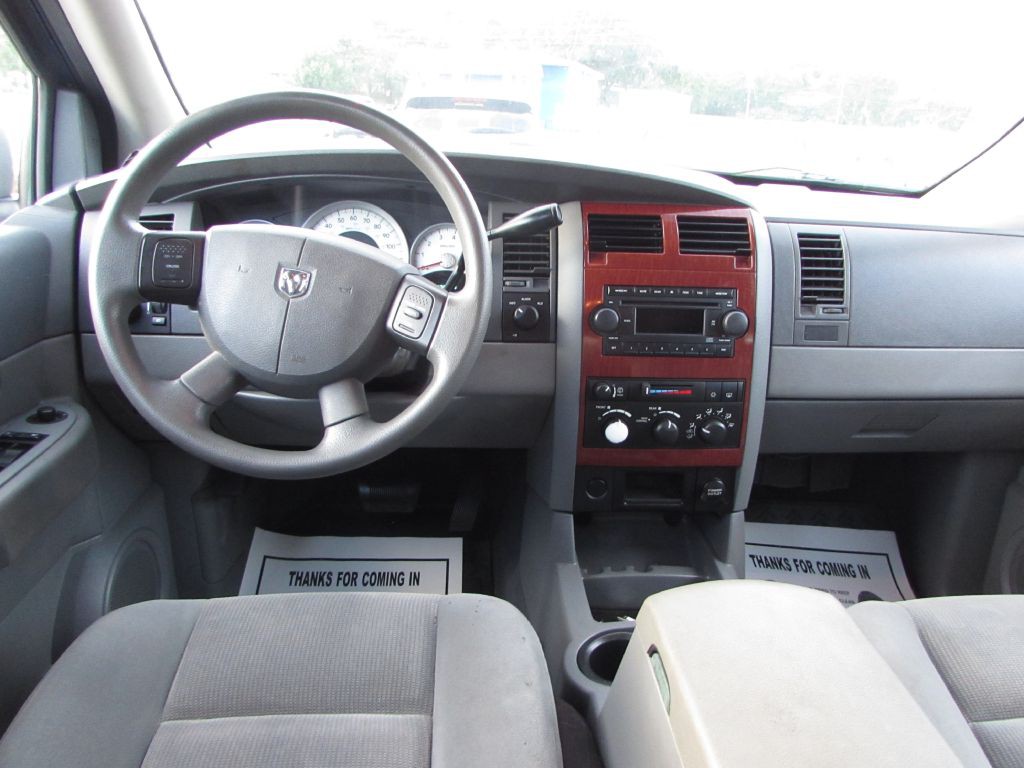2005 Dodge Durango Image 8