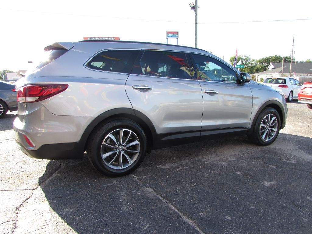 2017 Hyundai Santa Fe Image 27
