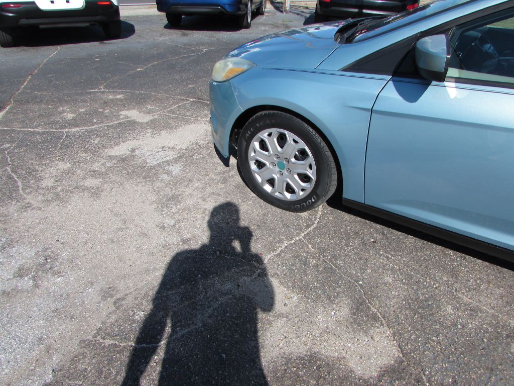 2012 Ford Focus Image 2