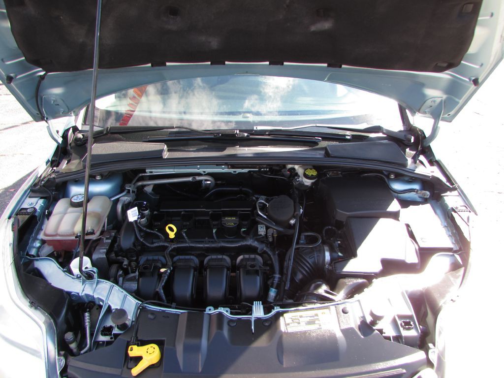 2012 Ford Focus Image 18