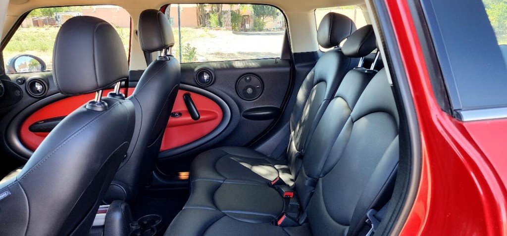 2014 MINI Countryman Image 10