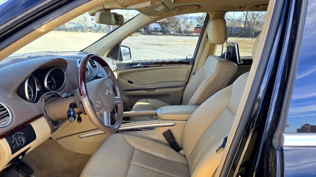 2012 Mercedes-Benz GL-Class Image 9