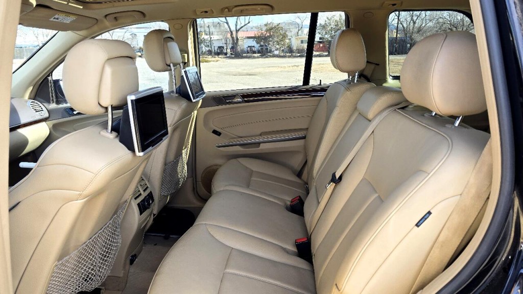 2012 Mercedes-Benz GL-Class Image 10