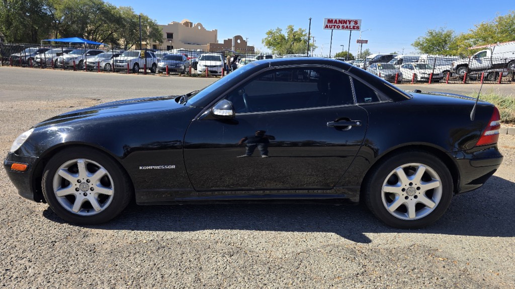 2001 Mercedes-Benz SLK-Class Image 2