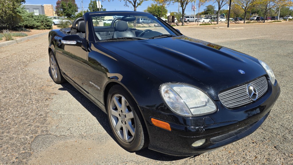 2001 Mercedes-Benz SLK-Class Image 11