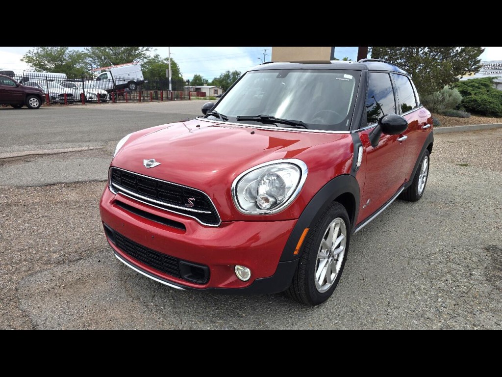2015 MINI Countryman Image 1