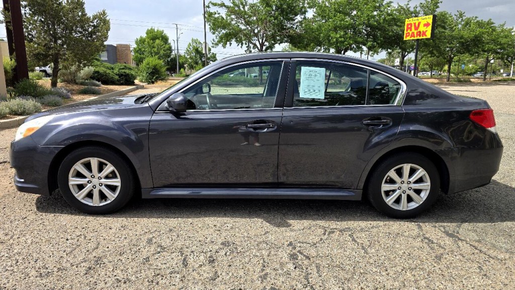 2012 Subaru Legacy Image 2