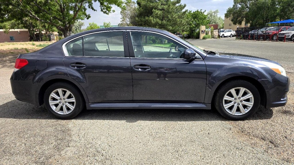 2012 Subaru Legacy Image 4
