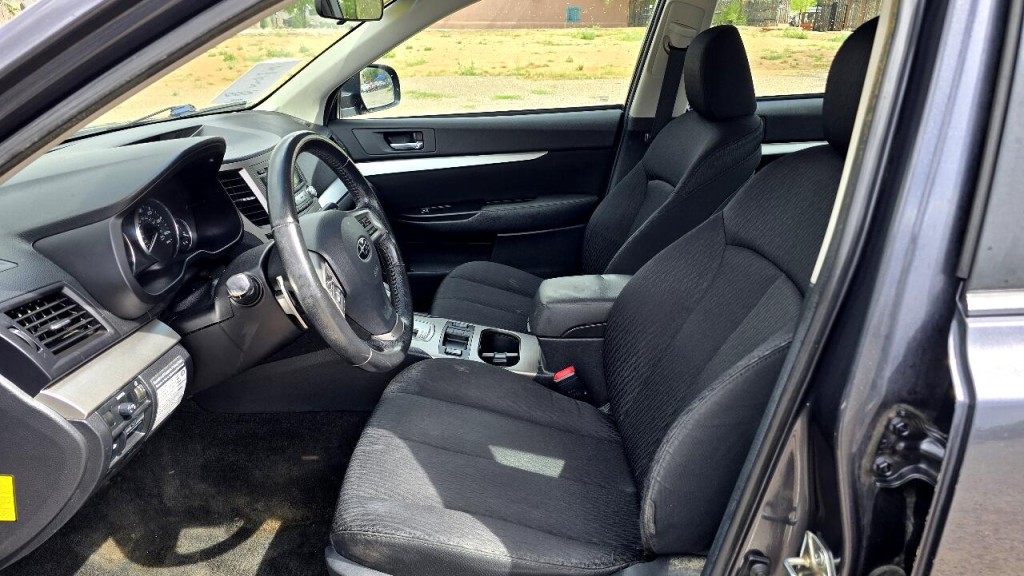 2012 Subaru Legacy Image 9