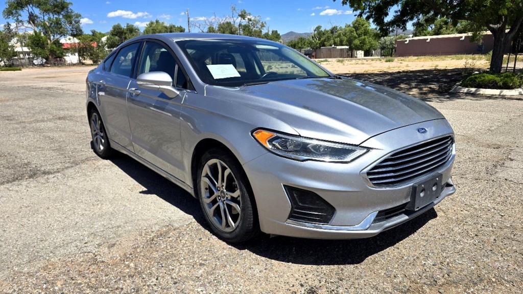 2020 Ford Fusion Image 5