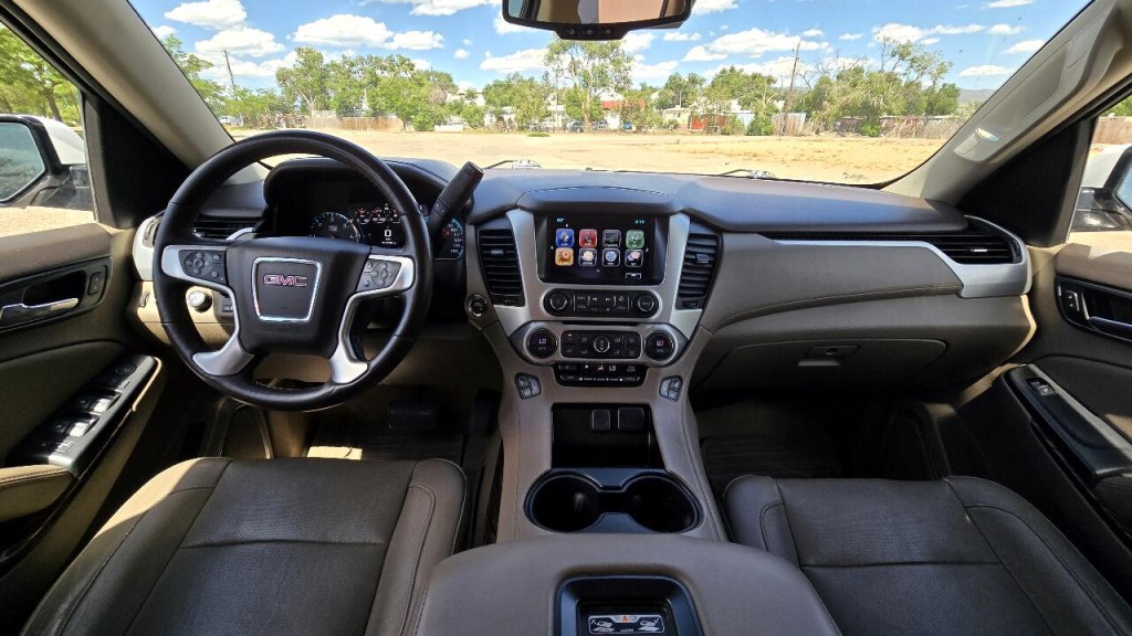 2017 GMC Yukon Image 8