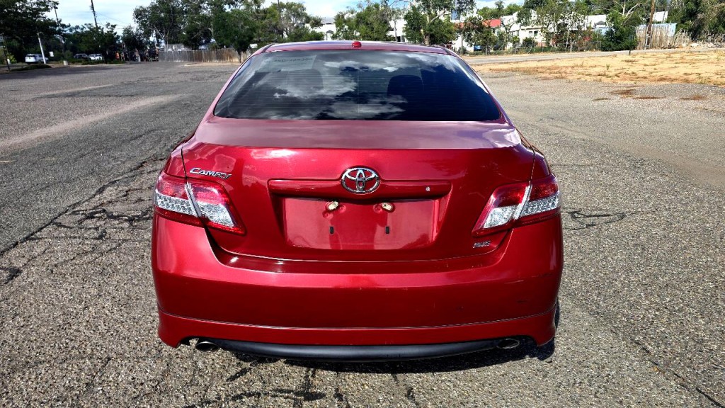 2010 Toyota Camry Image 3