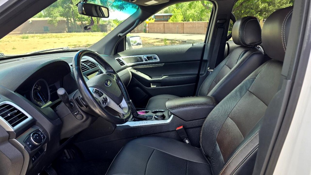 2014 Ford Explorer Image 9