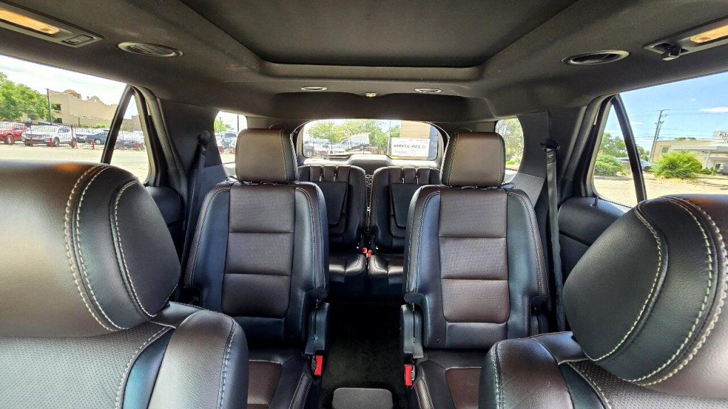 2014 Ford Explorer Image 11