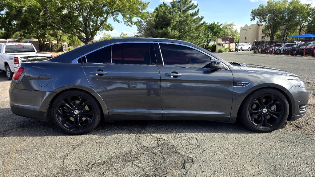 2015 Ford Taurus Image 4