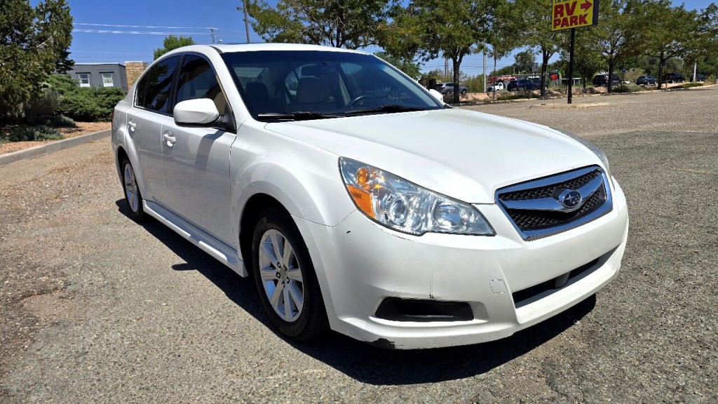 2011 Subaru Legacy Image 5