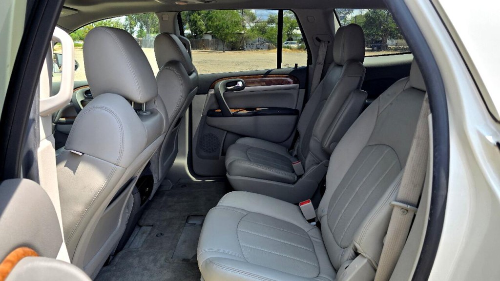 2012 Buick Enclave Image 11