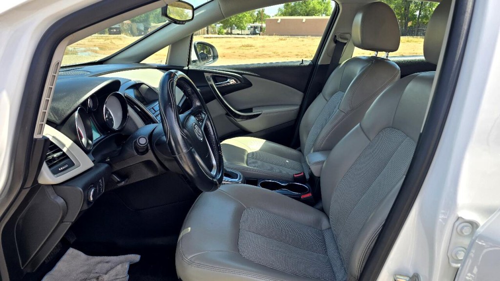 2015 Buick Verano Image 9