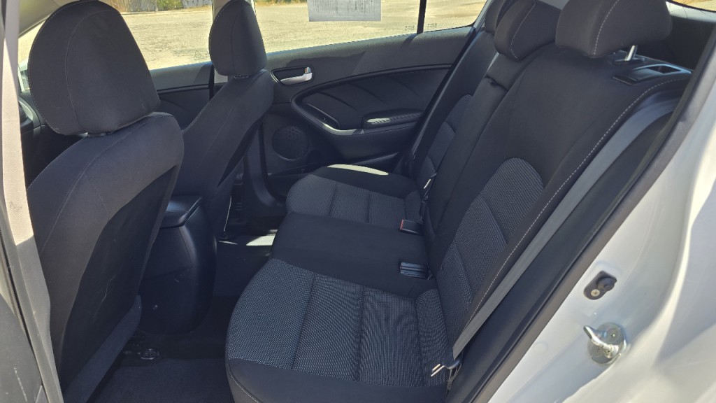 2017 Kia Forte Image 10