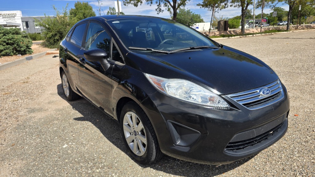 2012 Ford Fiesta Image 5