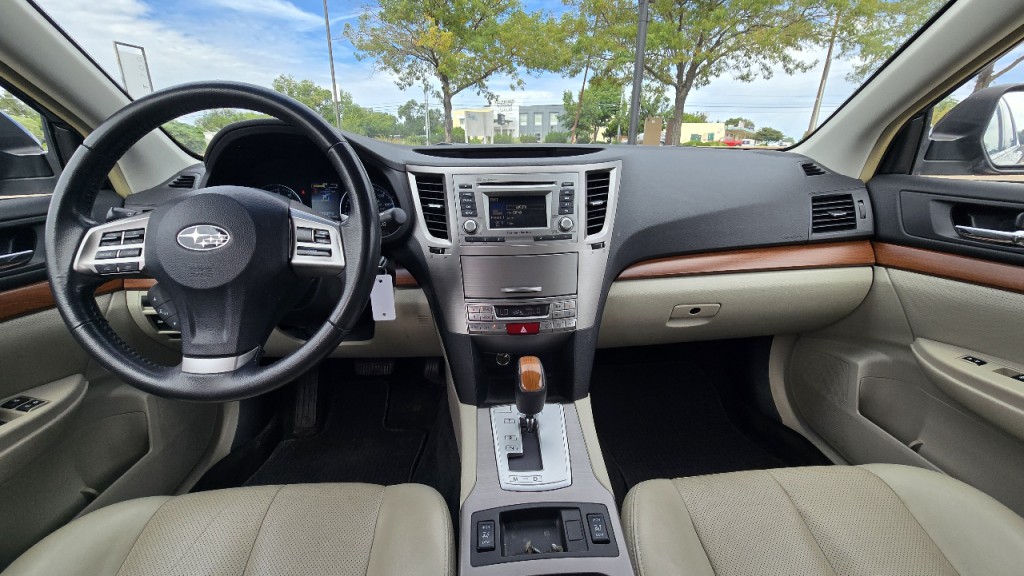 2013 Subaru Outback Image 8