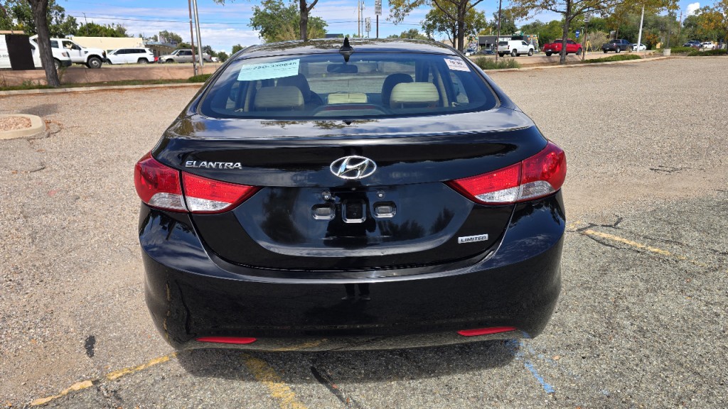 2012 Hyundai Elantra Image 3