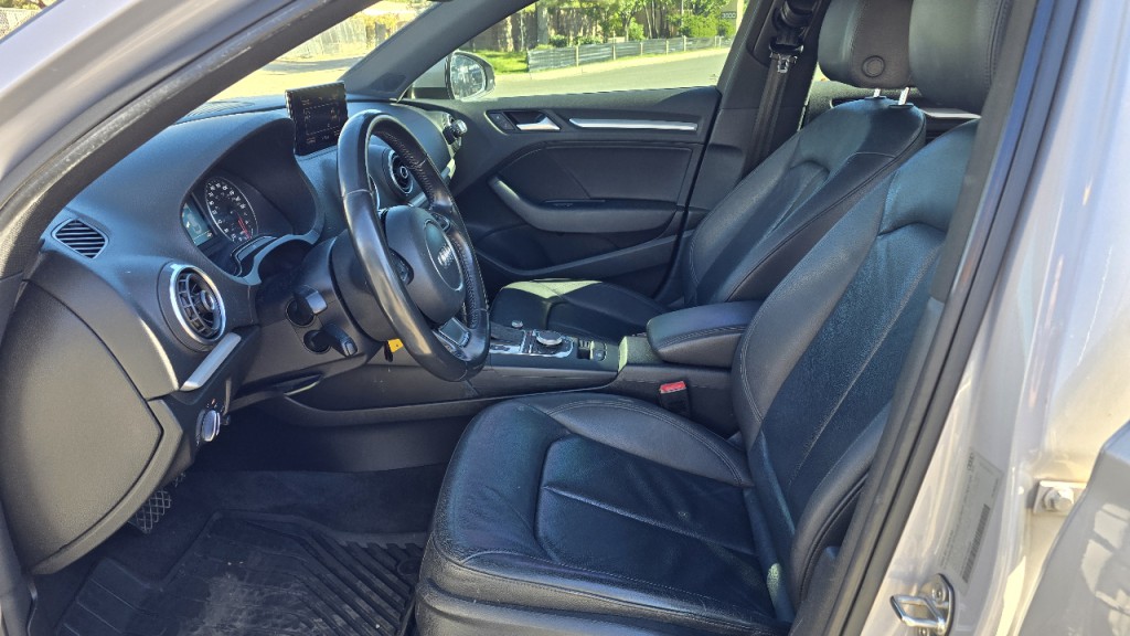 2015 Audi S3 Image 9