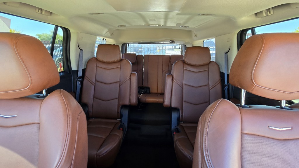 2015 Cadillac Escalade Image 12