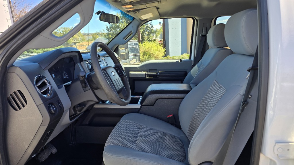 2015 Ford F-250 Image 9