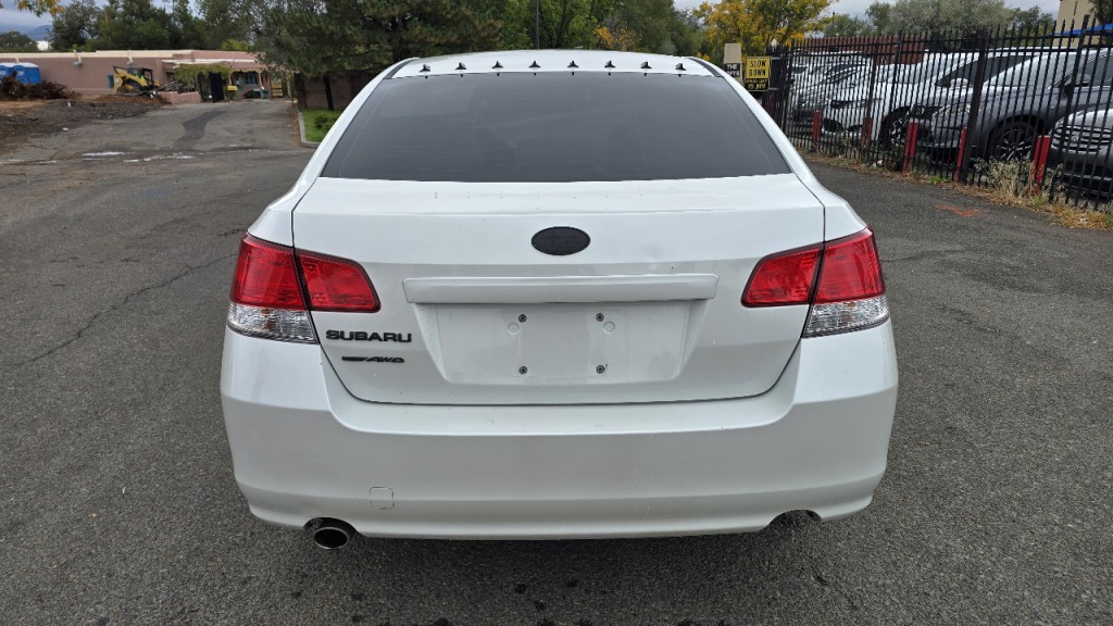 2012 Subaru Legacy Image 3