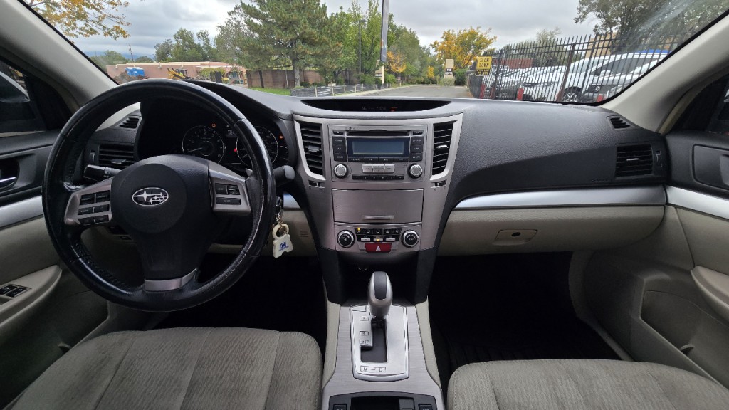 2012 Subaru Legacy Image 8