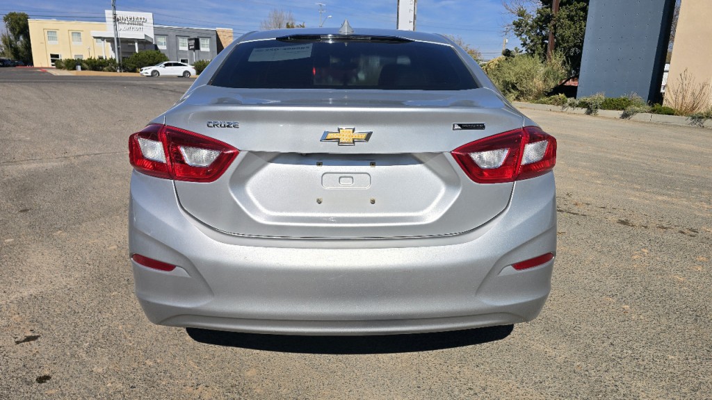 2016 Chevrolet Cruze Image 3