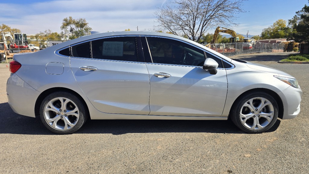 2016 Chevrolet Cruze Image 4