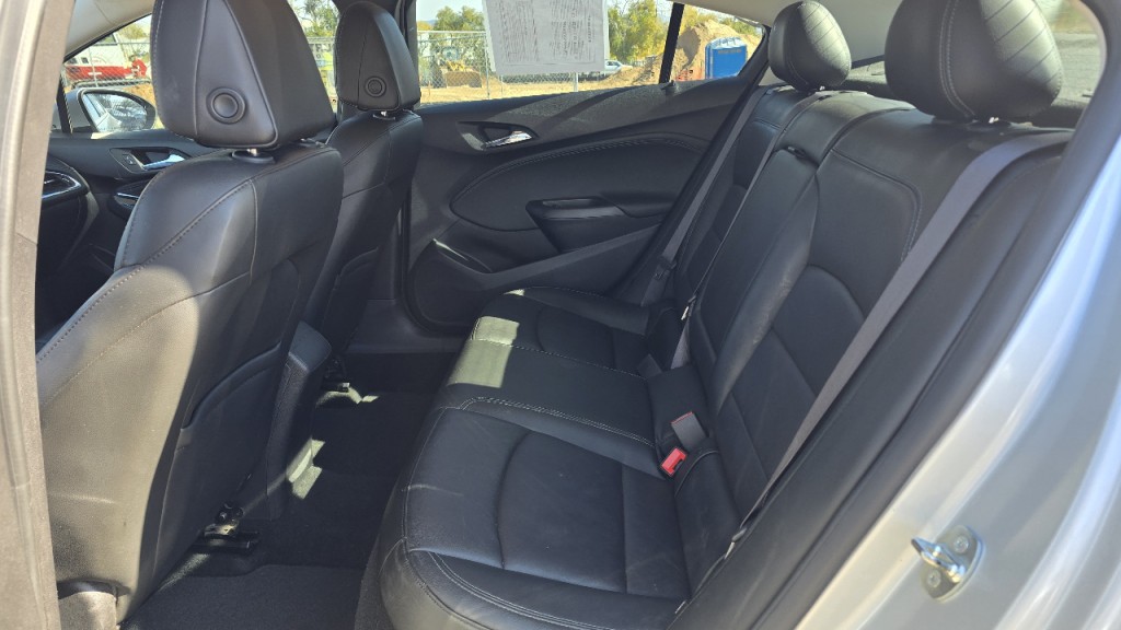 2016 Chevrolet Cruze Image 10