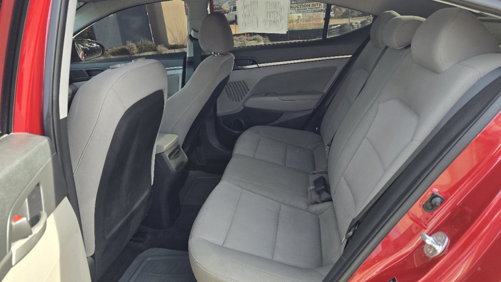 2018 Hyundai Elantra Image 10